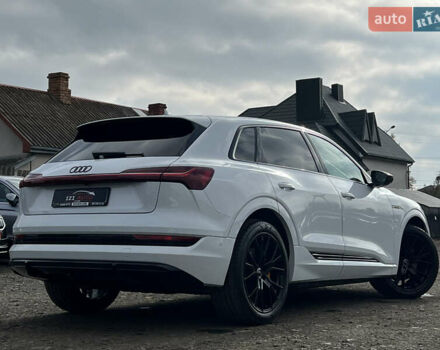 Белый Ауди E-Tron, объемом двигателя 0 л и пробегом 23 тыс. км за 44483 $, фото 7 на Automoto.ua