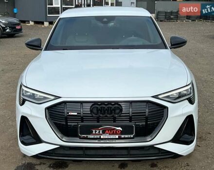 Белый Ауди E-Tron, объемом двигателя 0 л и пробегом 23 тыс. км за 44483 $, фото 2 на Automoto.ua