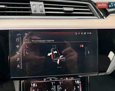 Белый Ауди E-Tron, объемом двигателя 0 л и пробегом 60 тыс. км за 34700 $, фото 71 на Automoto.ua