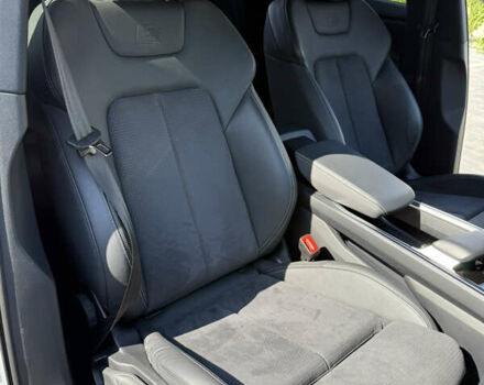 Белый Ауди E-Tron, объемом двигателя 0 л и пробегом 99 тыс. км за 34800 $, фото 16 на Automoto.ua