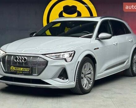 Білий Ауді E-Tron, об'ємом двигуна 0 л та пробігом 13 тис. км за 42500 $, фото 2 на Automoto.ua