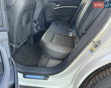 Белый Ауди E-Tron, объемом двигателя 0 л и пробегом 1 тыс. км за 67000 $, фото 14 на Automoto.ua