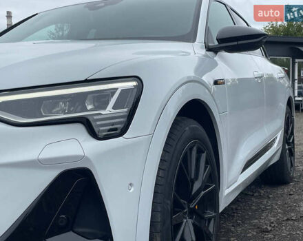 Белый Ауди E-Tron, объемом двигателя 0 л и пробегом 23 тыс. км за 44483 $, фото 10 на Automoto.ua