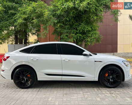 Білий Ауді E-Tron, об'ємом двигуна 0 л та пробігом 22 тис. км за 41500 $, фото 10 на Automoto.ua