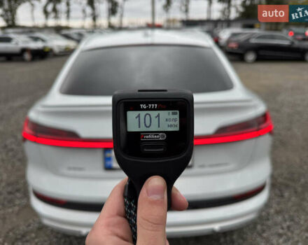 Белый Ауди E-Tron, объемом двигателя 0 л и пробегом 20 тыс. км за 51500 $, фото 42 на Automoto.ua