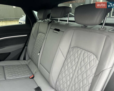 Білий Ауді E-Tron, об'ємом двигуна 0 л та пробігом 48 тис. км за 48798 $, фото 37 на Automoto.ua