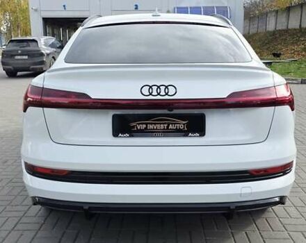 Белый Ауди E-Tron, объемом двигателя 0 л и пробегом 110 тыс. км за 37700 $, фото 21 на Automoto.ua