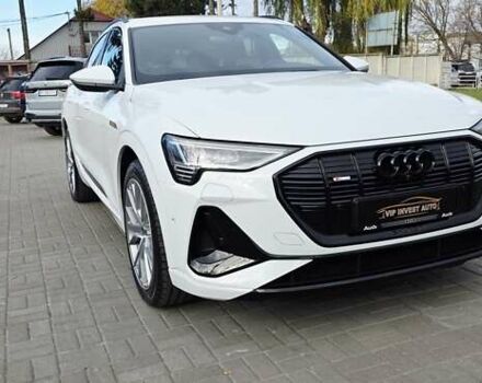 Белый Ауди E-Tron, объемом двигателя 0 л и пробегом 110 тыс. км за 37700 $, фото 7 на Automoto.ua