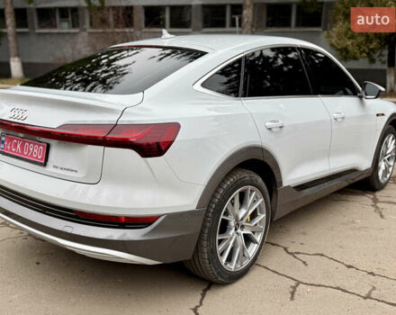 Белый Ауди E-Tron, объемом двигателя 0 л и пробегом 38 тыс. км за 38200 $, фото 8 на Automoto.ua