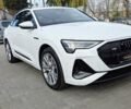 Белый Ауди E-Tron, объемом двигателя 0 л и пробегом 110 тыс. км за 37700 $, фото 8 на Automoto.ua
