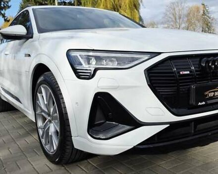 Белый Ауди E-Tron, объемом двигателя 0 л и пробегом 110 тыс. км за 37700 $, фото 43 на Automoto.ua