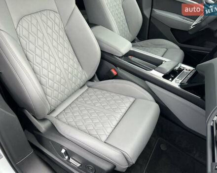 Білий Ауді E-Tron, об'ємом двигуна 0 л та пробігом 48 тис. км за 48798 $, фото 48 на Automoto.ua