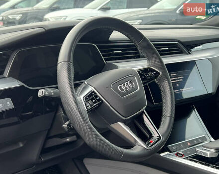 Білий Ауді E-Tron, об'ємом двигуна 0 л та пробігом 48 тис. км за 48798 $, фото 27 на Automoto.ua