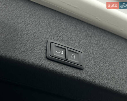 Белый Ауди E-Tron, объемом двигателя 0 л и пробегом 41 тыс. км за 41325 $, фото 41 на Automoto.ua