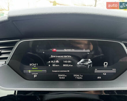 Белый Ауди E-Tron, объемом двигателя 0 л и пробегом 27 тыс. км за 38800 $, фото 45 на Automoto.ua