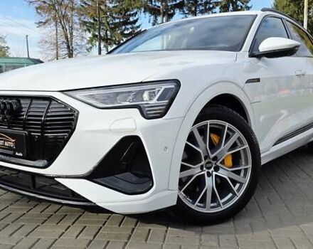 Белый Ауди E-Tron, объемом двигателя 0 л и пробегом 110 тыс. км за 37700 $, фото 38 на Automoto.ua