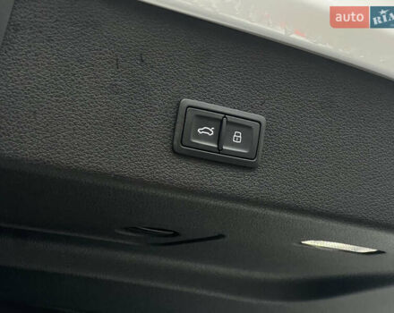 Білий Ауді E-Tron, об'ємом двигуна 0 л та пробігом 48 тис. км за 48798 $, фото 42 на Automoto.ua