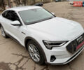 Белый Ауди E-Tron, объемом двигателя 0 л и пробегом 38 тыс. км за 38200 $, фото 4 на Automoto.ua