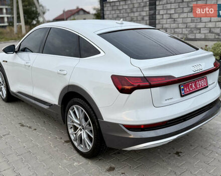 Белый Ауди E-Tron, объемом двигателя 0 л и пробегом 38 тыс. км за 38500 $, фото 7 на Automoto.ua