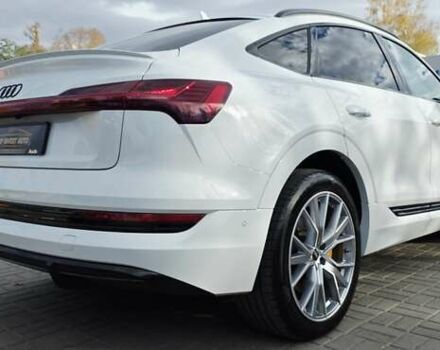 Белый Ауди E-Tron, объемом двигателя 0 л и пробегом 110 тыс. км за 37700 $, фото 44 на Automoto.ua