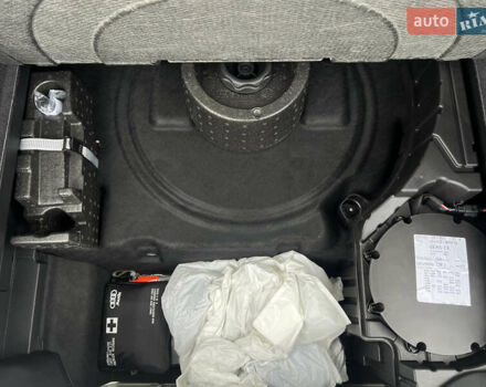 Білий Ауді E-Tron, об'ємом двигуна 0 л та пробігом 48 тис. км за 48798 $, фото 40 на Automoto.ua