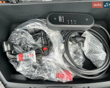 Білий Ауді E-Tron, об'ємом двигуна 0 л та пробігом 48 тис. км за 48798 $, фото 95 на Automoto.ua