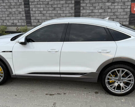 Белый Ауди E-Tron, объемом двигателя 0 л и пробегом 38 тыс. км за 38500 $, фото 8 на Automoto.ua