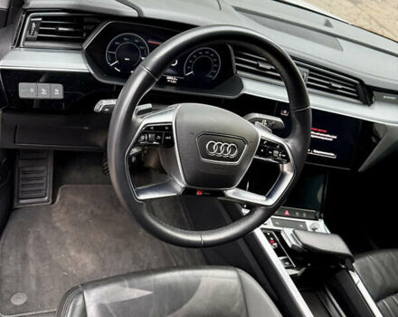 Белый Ауди E-Tron, объемом двигателя 0 л и пробегом 38 тыс. км за 38200 $, фото 20 на Automoto.ua