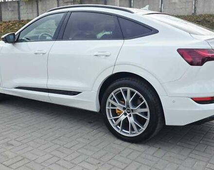 Белый Ауди E-Tron, объемом двигателя 0 л и пробегом 110 тыс. км за 37700 $, фото 24 на Automoto.ua