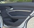 Белый Ауди E-Tron, объемом двигателя 0 л и пробегом 110 тыс. км за 37700 $, фото 68 на Automoto.ua