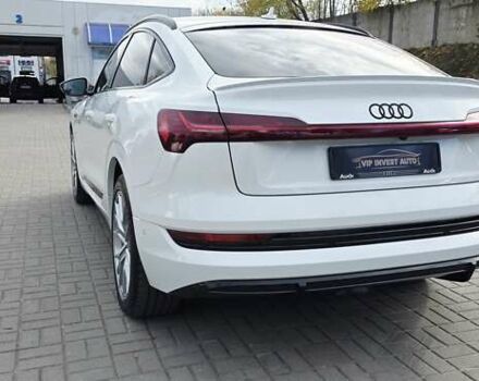 Белый Ауди E-Tron, объемом двигателя 0 л и пробегом 110 тыс. км за 37700 $, фото 22 на Automoto.ua