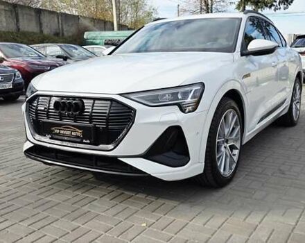 Белый Ауди E-Tron, объемом двигателя 0 л и пробегом 110 тыс. км за 37700 $, фото 31 на Automoto.ua