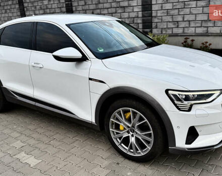 Белый Ауди E-Tron, объемом двигателя 0 л и пробегом 38 тыс. км за 38500 $, фото 11 на Automoto.ua