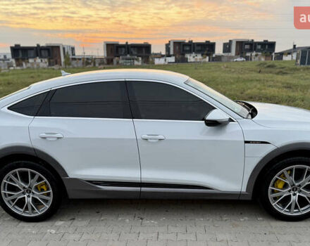 Белый Ауди E-Tron, объемом двигателя 0 л и пробегом 38 тыс. км за 38500 $, фото 4 на Automoto.ua