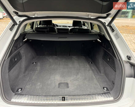 Белый Ауди E-Tron, объемом двигателя 0 л и пробегом 27 тыс. км за 38800 $, фото 36 на Automoto.ua