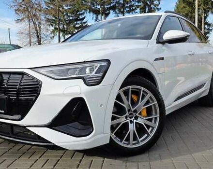 Белый Ауди E-Tron, объемом двигателя 0 л и пробегом 110 тыс. км за 37700 $, фото 37 на Automoto.ua