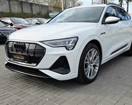 Белый Ауди E-Tron, объемом двигателя 0 л и пробегом 110 тыс. км за 37700 $, фото 3 на Automoto.ua