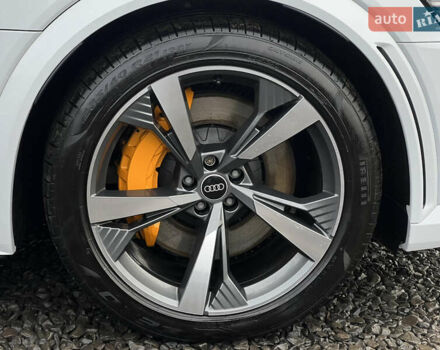 Білий Ауді E-Tron, об'ємом двигуна 0 л та пробігом 48 тис. км за 48798 $, фото 23 на Automoto.ua
