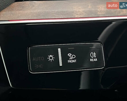 Белый Ауди E-Tron, объемом двигателя 0 л и пробегом 41 тыс. км за 41325 $, фото 62 на Automoto.ua