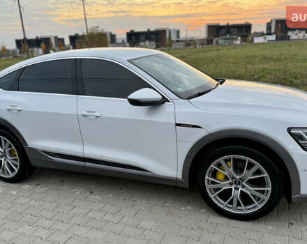Белый Ауди E-Tron, объемом двигателя 0 л и пробегом 38 тыс. км за 38500 $, фото 3 на Automoto.ua