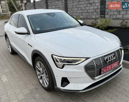 Белый Ауди E-Tron, объемом двигателя 0 л и пробегом 38 тыс. км за 38500 $, фото 10 на Automoto.ua