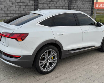 Белый Ауди E-Tron, объемом двигателя 0 л и пробегом 38 тыс. км за 38500 $, фото 13 на Automoto.ua