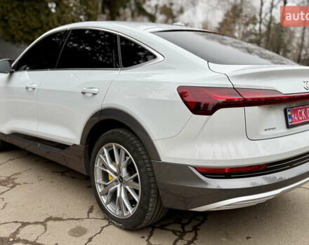 Белый Ауди E-Tron, объемом двигателя 0 л и пробегом 38 тыс. км за 38200 $, фото 11 на Automoto.ua