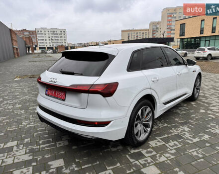 Белый Ауди E-Tron, объемом двигателя 0 л и пробегом 27 тыс. км за 38800 $, фото 8 на Automoto.ua