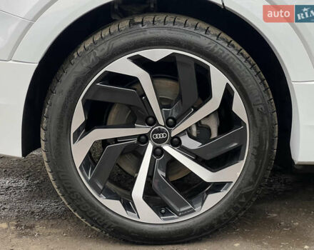 Белый Ауди E-Tron, объемом двигателя 0 л и пробегом 41 тыс. км за 41325 $, фото 21 на Automoto.ua