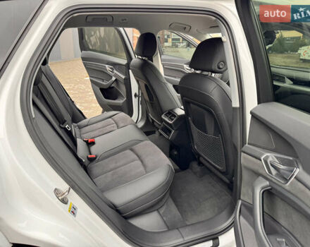 Белый Ауди E-Tron, объемом двигателя 0 л и пробегом 27 тыс. км за 38800 $, фото 22 на Automoto.ua