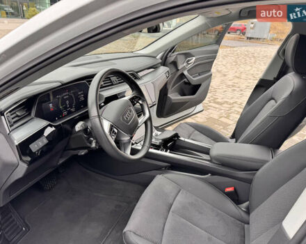 Белый Ауди E-Tron, объемом двигателя 0 л и пробегом 27 тыс. км за 38800 $, фото 29 на Automoto.ua