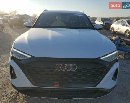 Белый Ауди E-Tron, объемом двигателя 0 л и пробегом 26 тыс. км за 25400 $, фото 4 на Automoto.ua