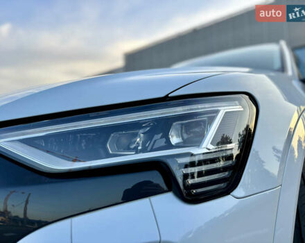 Белый Ауди E-Tron, объемом двигателя 0 л и пробегом 17 тыс. км за 47500 $, фото 13 на Automoto.ua