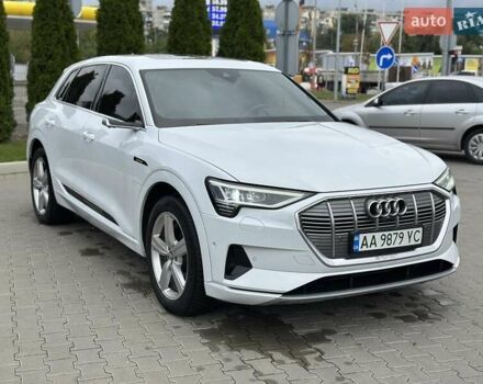 Белый Ауди E-Tron, объемом двигателя 0 л и пробегом 116 тыс. км за 27900 $, фото 1 на Automoto.ua